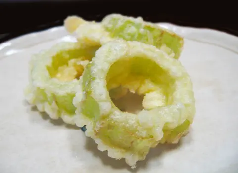 ラワンブキの天ぷら