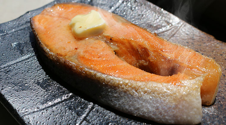 サーモントラウトステーキセット 150g 5切 バター付 個別包装 北海道ぎょれん 産直ネットショップ 旬の海産物を産地直送かに ほたて 鮭 いくらお取り寄せギフト通販